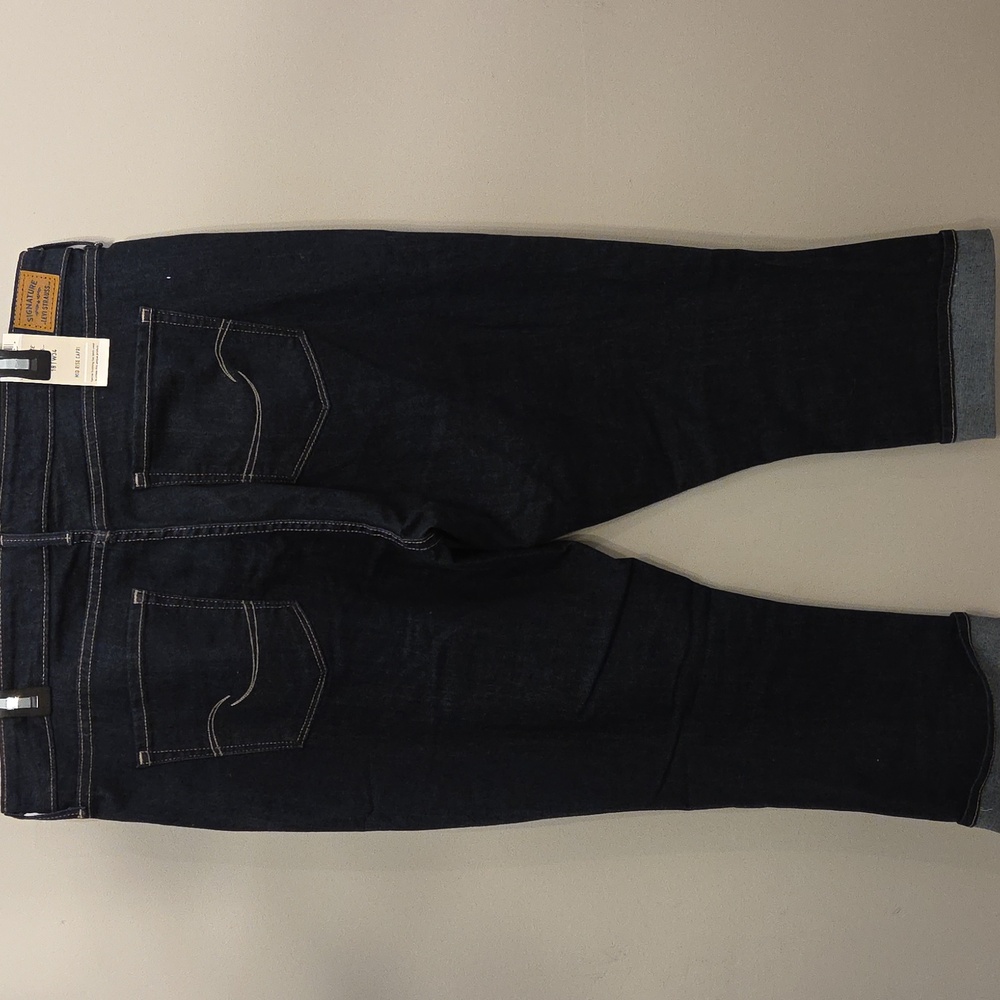 Signature by Levi Strauss Mid Rise Denim Capris Womens 18 (Waist 34) - Picture 5 of 8